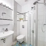 Appartement The Gleditsch - Schoeneberg Location, 1br, 1 Living Room, Group Friendly, Ideal For 2 - 4 Guests