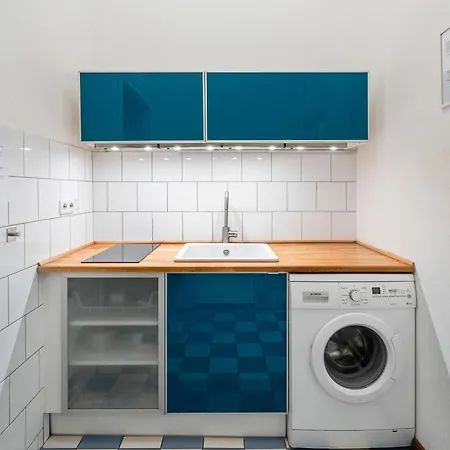 The Gleditsch - Schoeneberg Location, 1br, 1 Living Room, Group Friendly, Ideal For 2 - 4 Guests * ベルリン