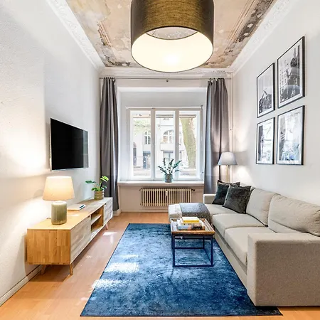 The Gleditsch - Schoeneberg Location, 1br, 1 Living Room, Group Friendly, Ideal For 2 - 4 Guests Apartman *