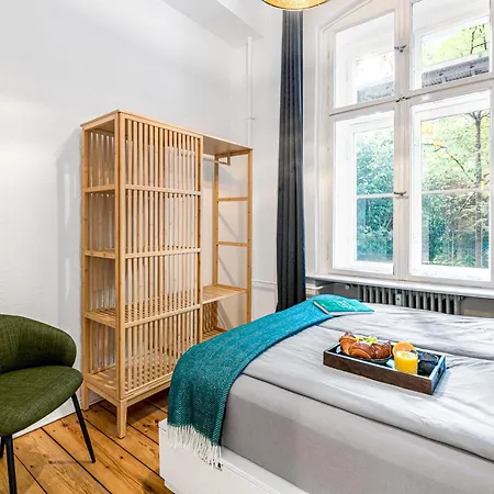 The Gleditsch - Schoeneberg Location, 1br, 1 Living Room, Group Friendly, Ideal For 2 - 4 Guests ברלין