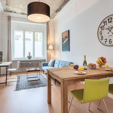 The Gleditsch - Schoeneberg Location, 1br, 1 Living Room, Group Friendly, Ideal For 2 - 4 Guests * Berlin
