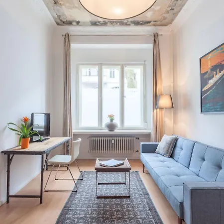 Apartament The Gleditsch - Schoeneberg Location, 1br, 1 Living Room, Group Friendly, Ideal For 2 - 4 Guests *