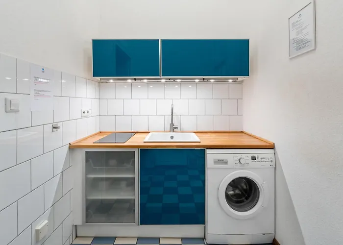 The Gleditsch - Schoeneberg Location, 1br, 1 Living Room, Group Friendly, Ideal For 2 - 4 Guests * ベルリン