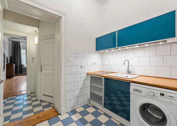 アパート The Gleditsch - Schoeneberg Location, 1br, 1 Living Room, Group Friendly, Ideal For 2 - 4 Guests ベルリン