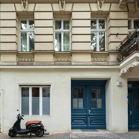 The Gleditsch - Schoeneberg Location, 1br, 1 Living Room, Group Friendly, Ideal For 2 - 4 Guests Appartement *