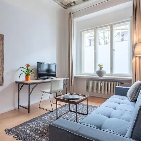 The Gleditsch - Schoeneberg Location, 1br, 1 Living Room, Group Friendly, Ideal For 2 - 4 Guests Berlín